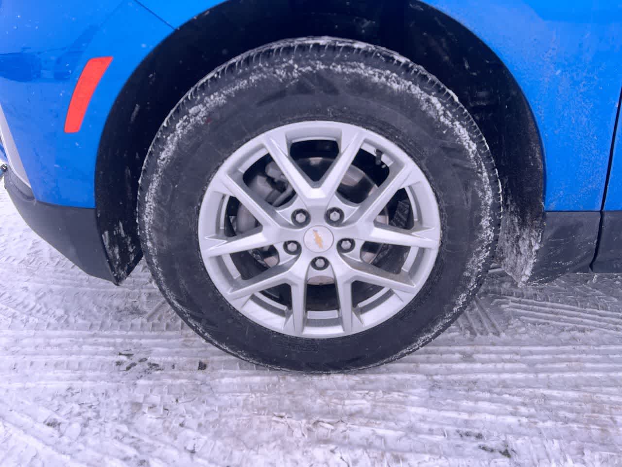 Thumbnail: 2024 Chevrolet Equinox - 10