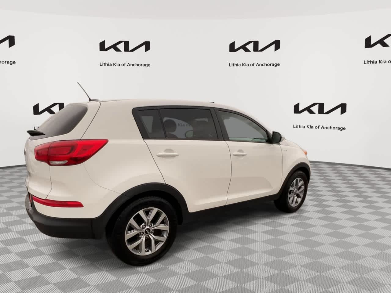 Thumbnail: 2016 Kia Sportage - 8
