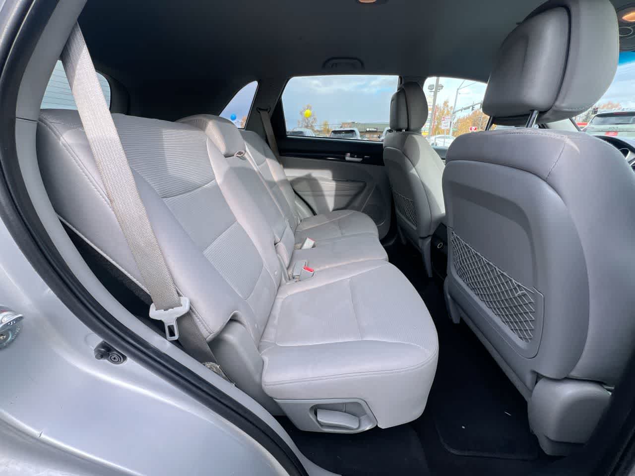 Thumbnail: 2015 Kia Sorento - 24