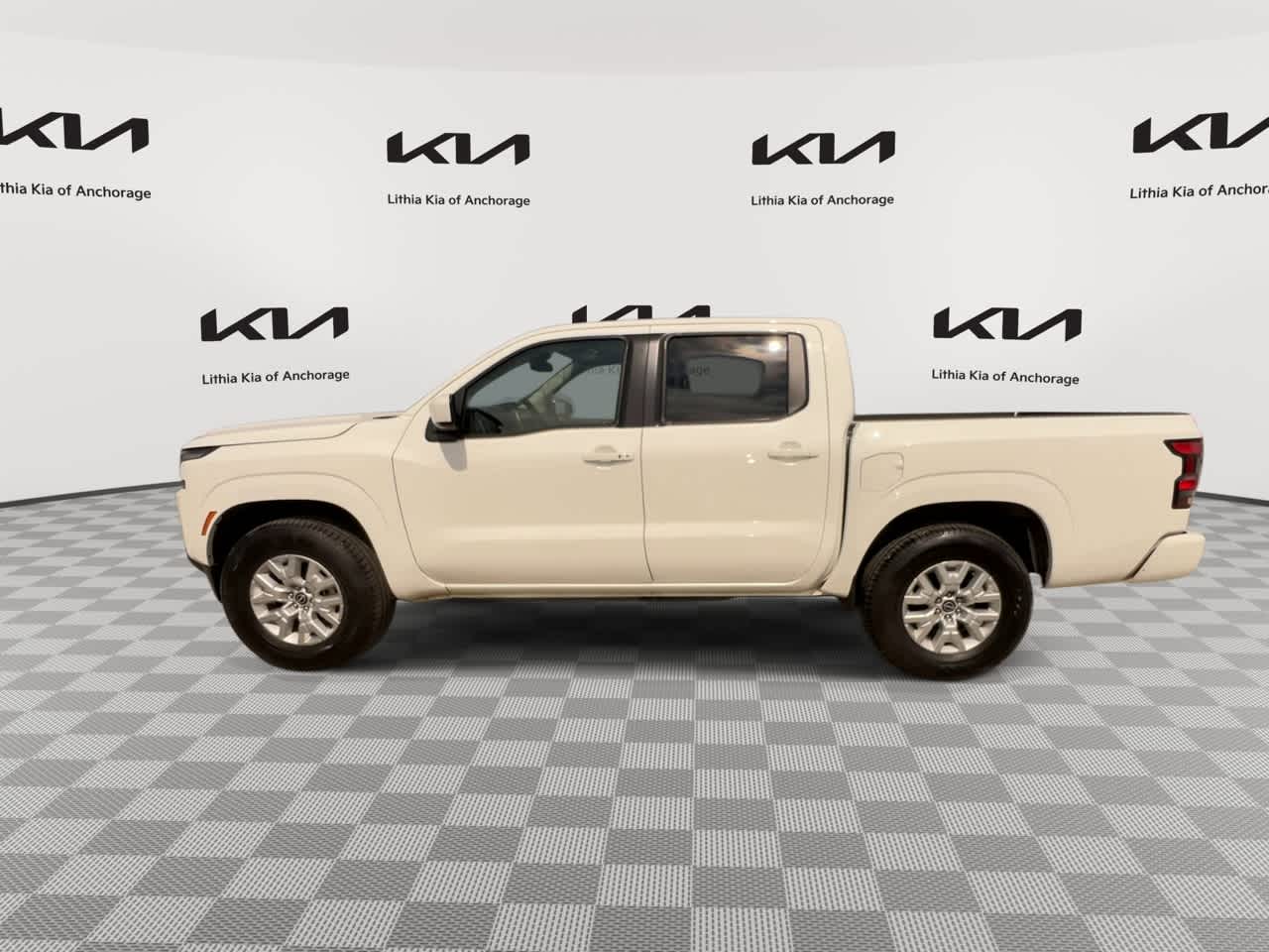 Thumbnail: 2024 Nissan Frontier - 6