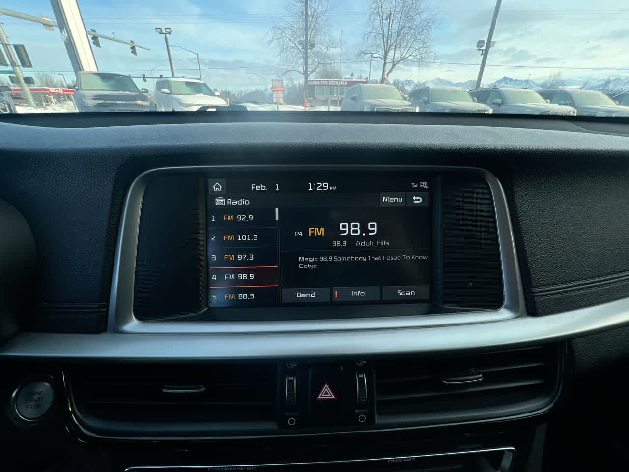 Thumbnail: 2019 Kia Optima - 16