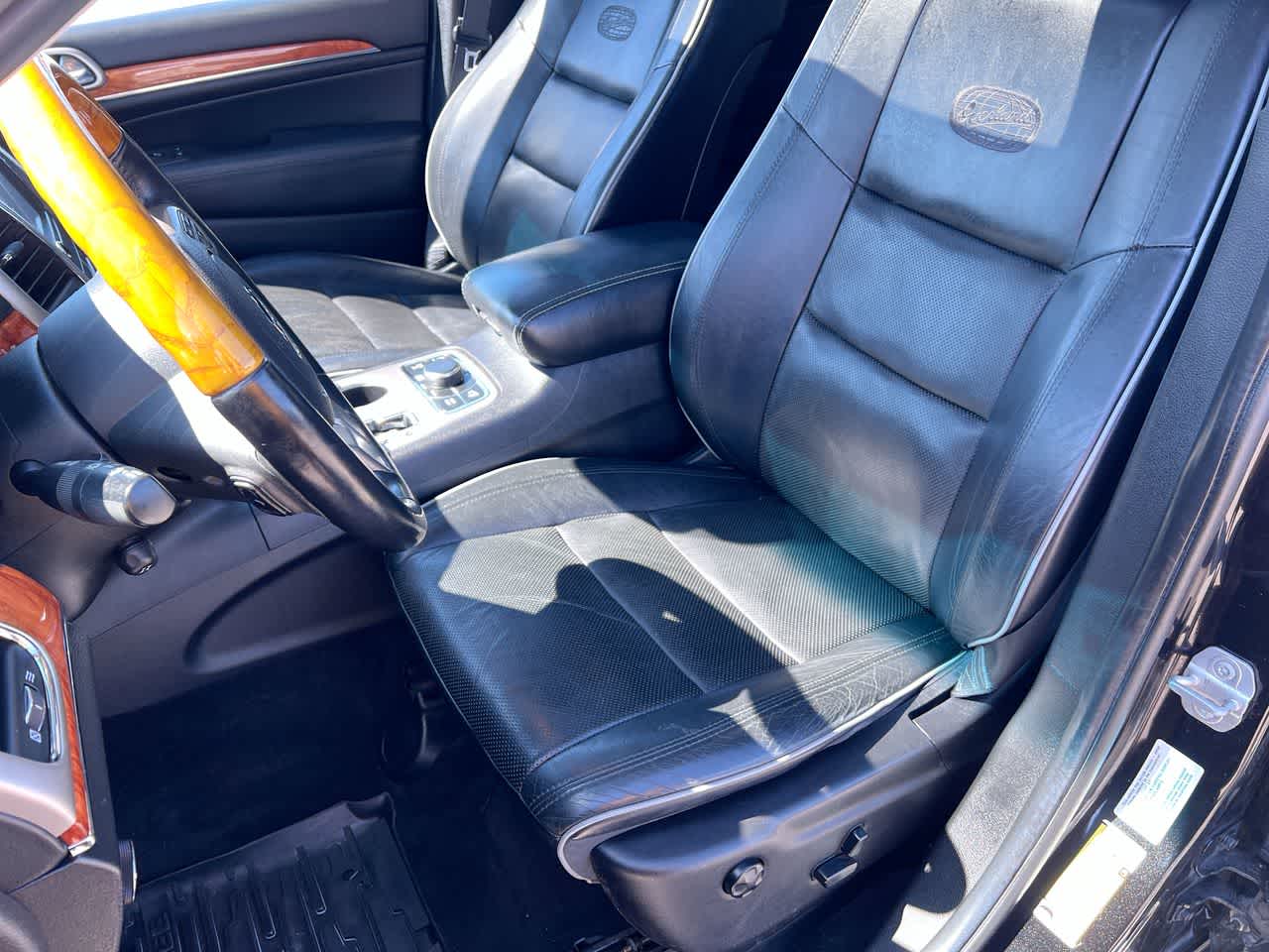 Thumbnail: 2012 Jeep Grand Cherokee - 11