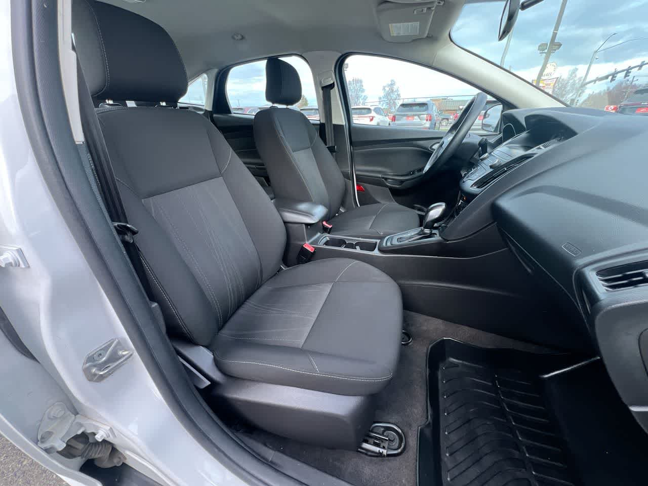 Thumbnail: 2018 Ford Focus - 28