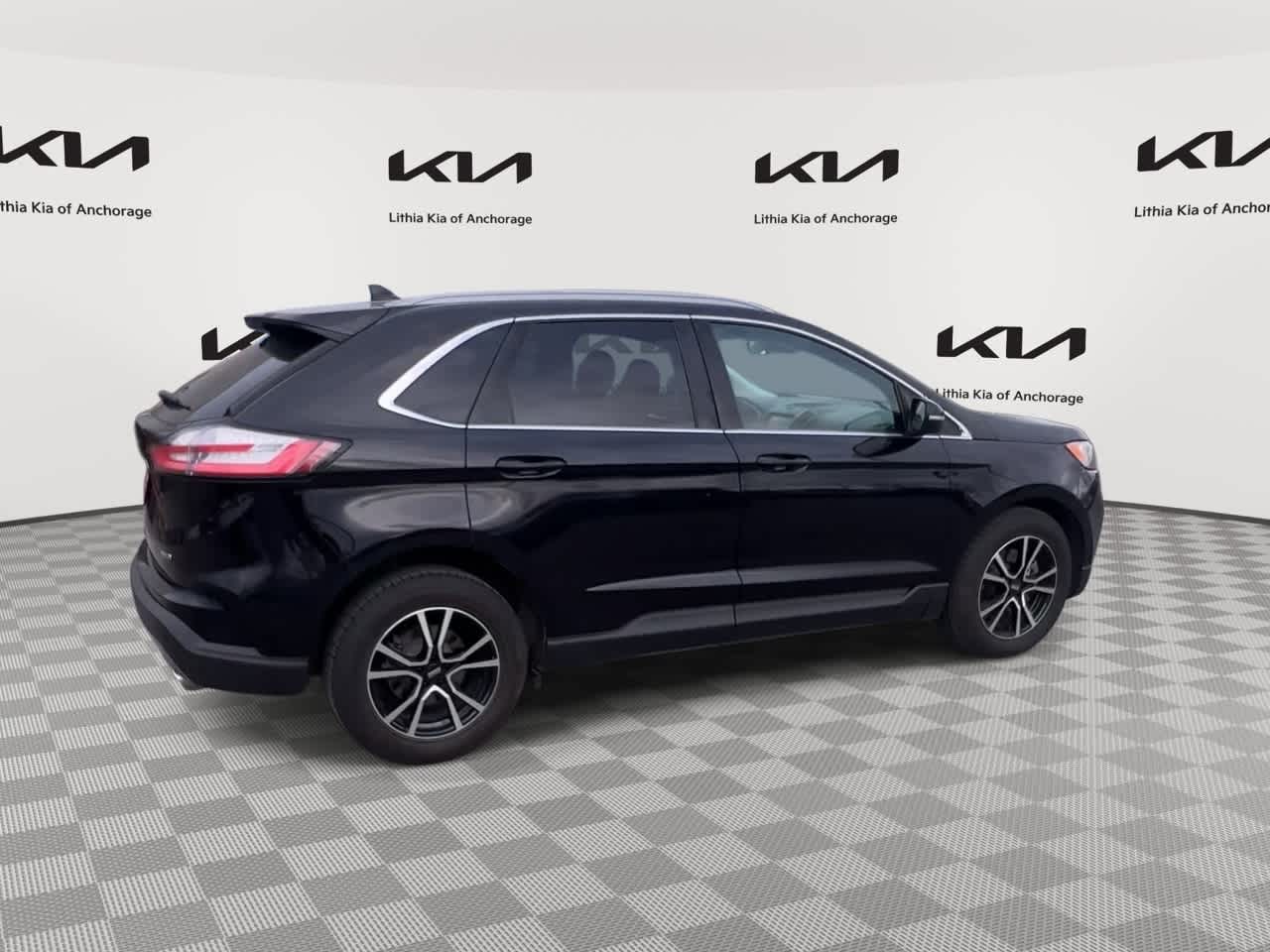 Thumbnail: 2020 Ford Edge - 4