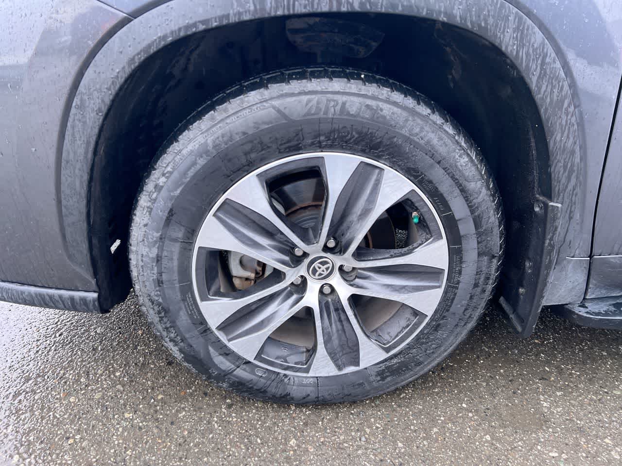 2020 Toyota Highlander XLE 10