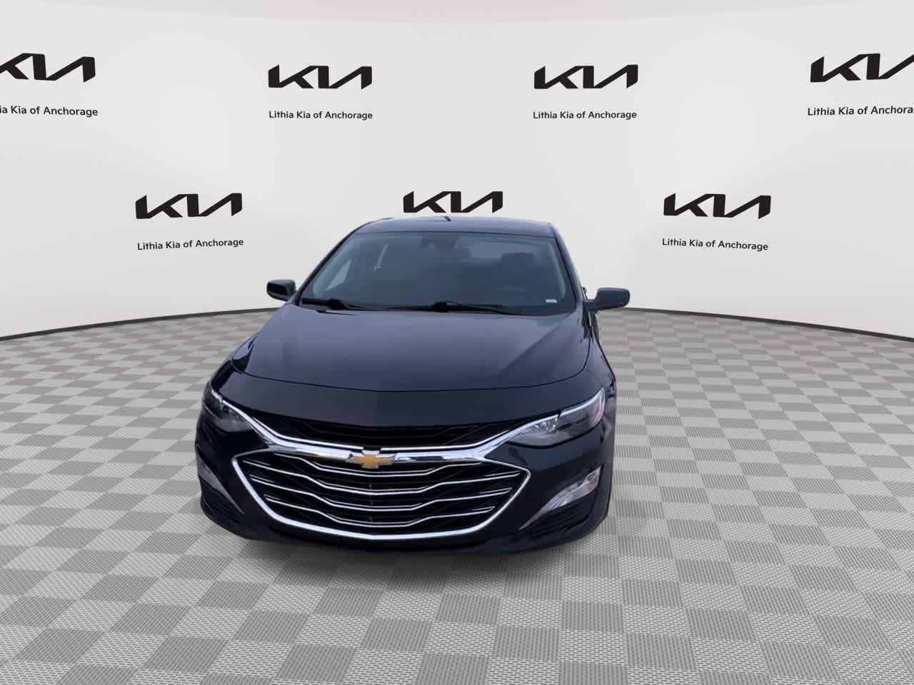Thumbnail: 2023 Chevrolet Malibu - 3