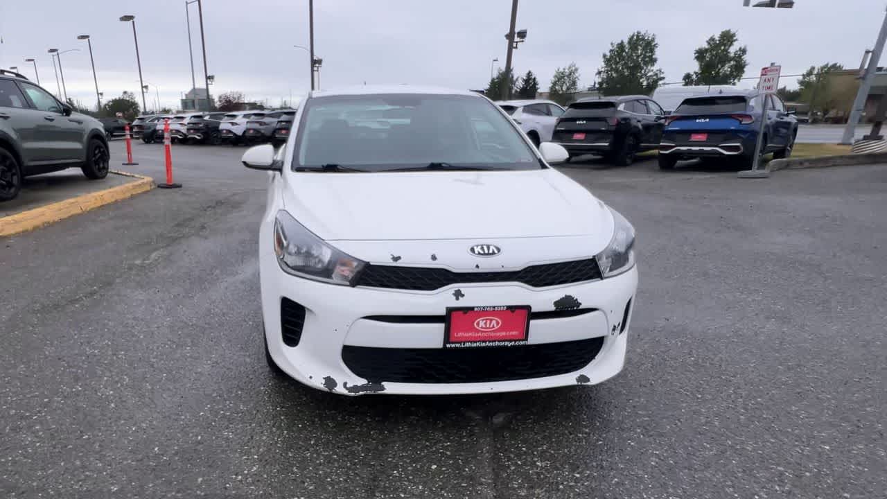Thumbnail: 2019 Kia Rio - 3
