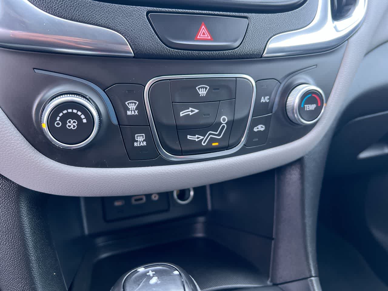 Thumbnail: 2021 Chevrolet Equinox - 19