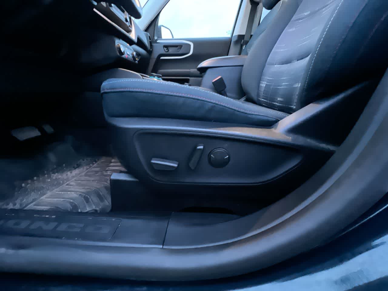 Thumbnail: 2023 Ford Bronco Sport - 12