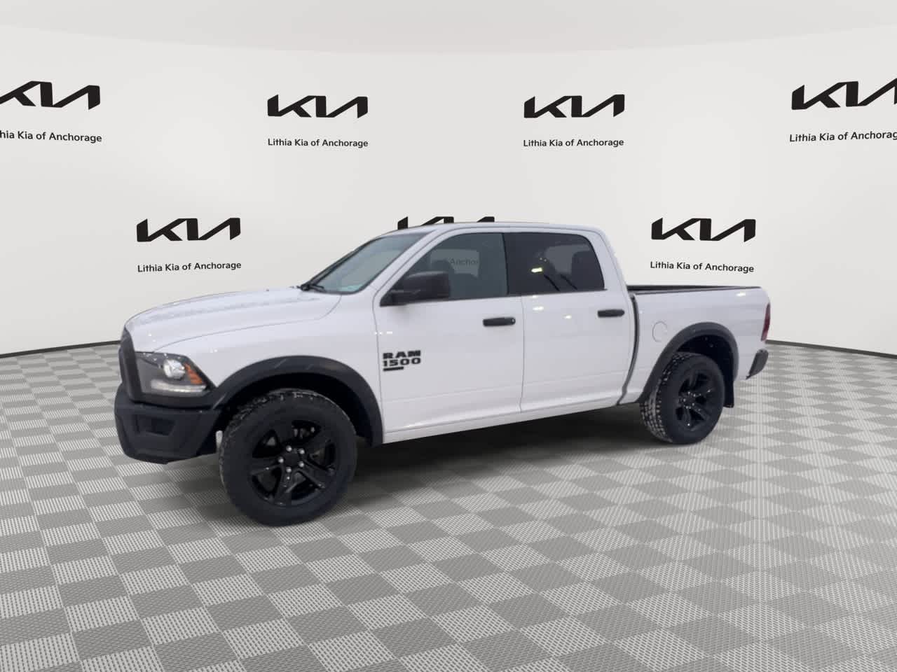 Thumbnail: 2024 RAM 1500 Classic - 4