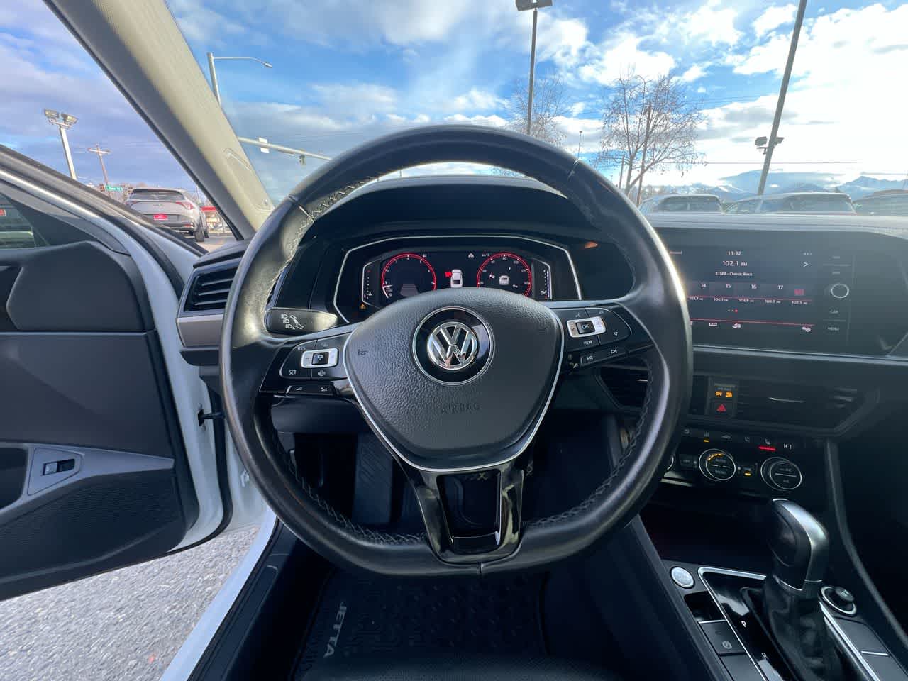 Thumbnail: 2019 Volkswagen Jetta - 14