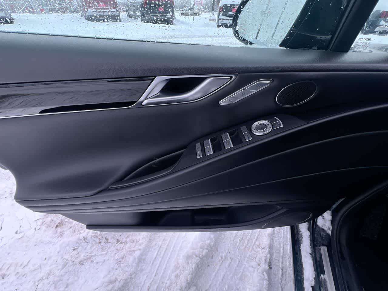 Thumbnail: 2023 Genesis G80 - 13