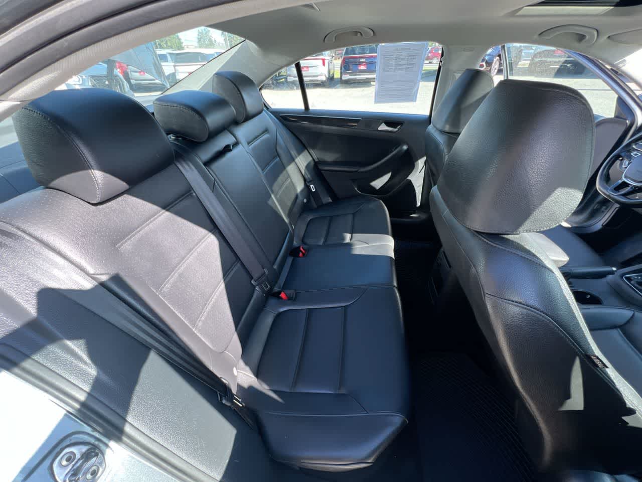 Thumbnail: 2015 Volkswagen Jetta - 24