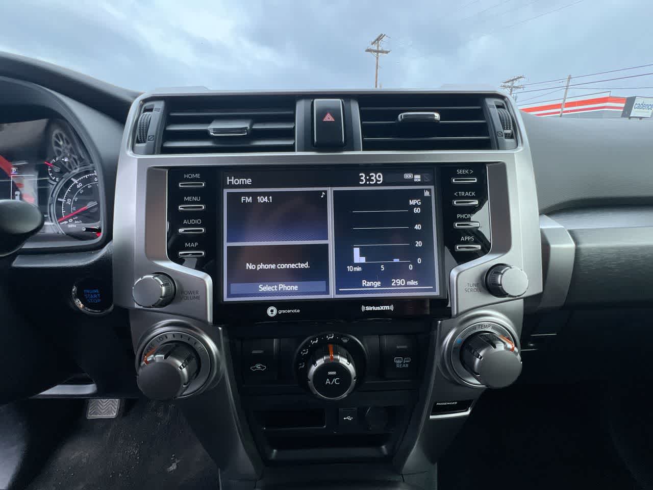 Thumbnail: 2024 Toyota 4Runner - 16