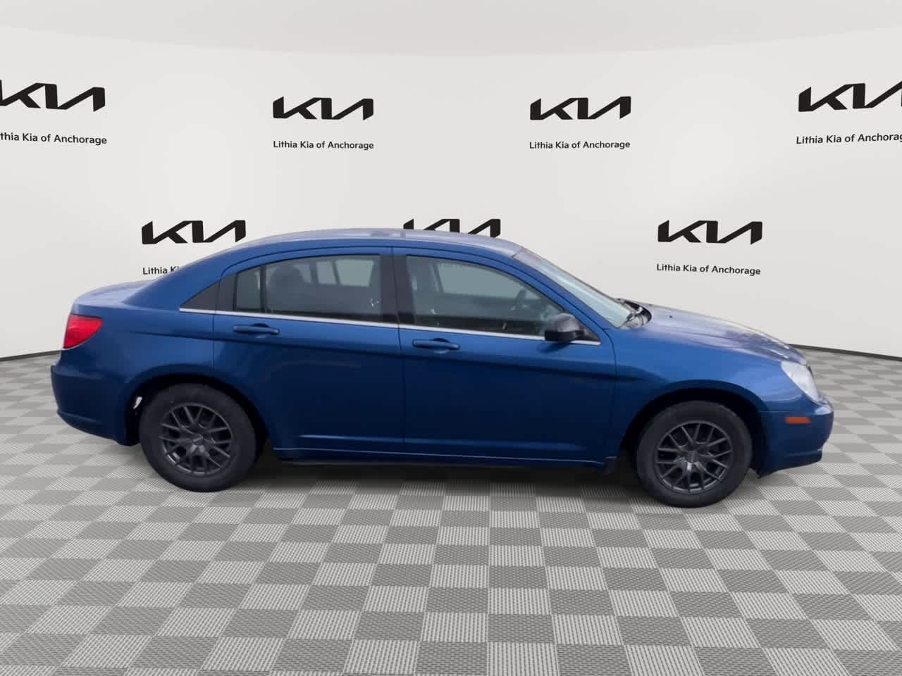 Thumbnail: 2010 Chrysler Sebring - 9