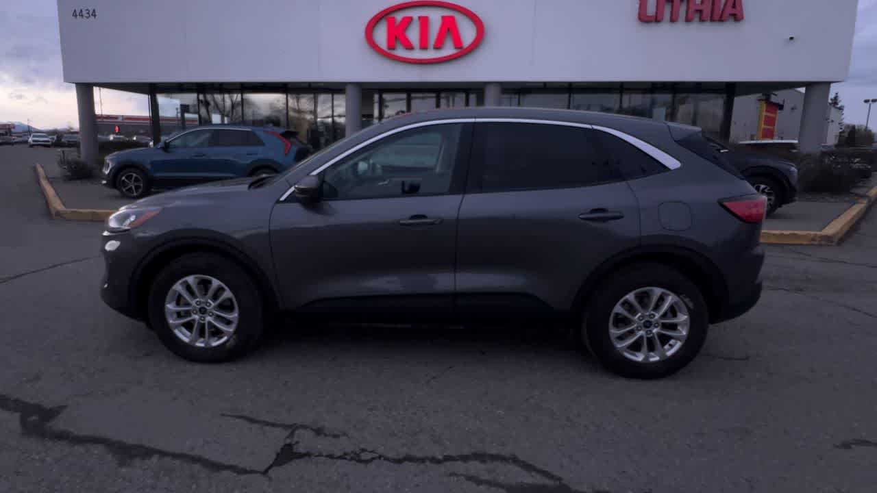 Thumbnail: 2021 Ford Escape - 5