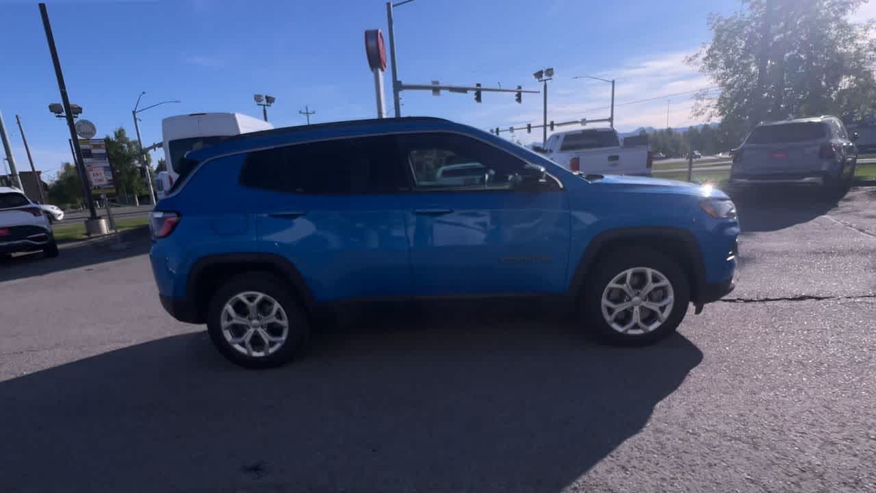 Thumbnail: 2024 Jeep Compass - 9