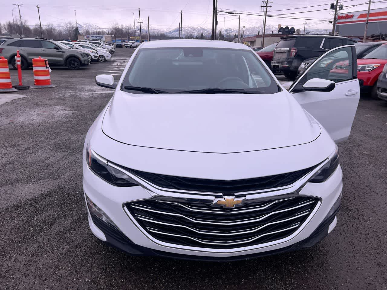 Thumbnail: 2023 Chevrolet Malibu - 29