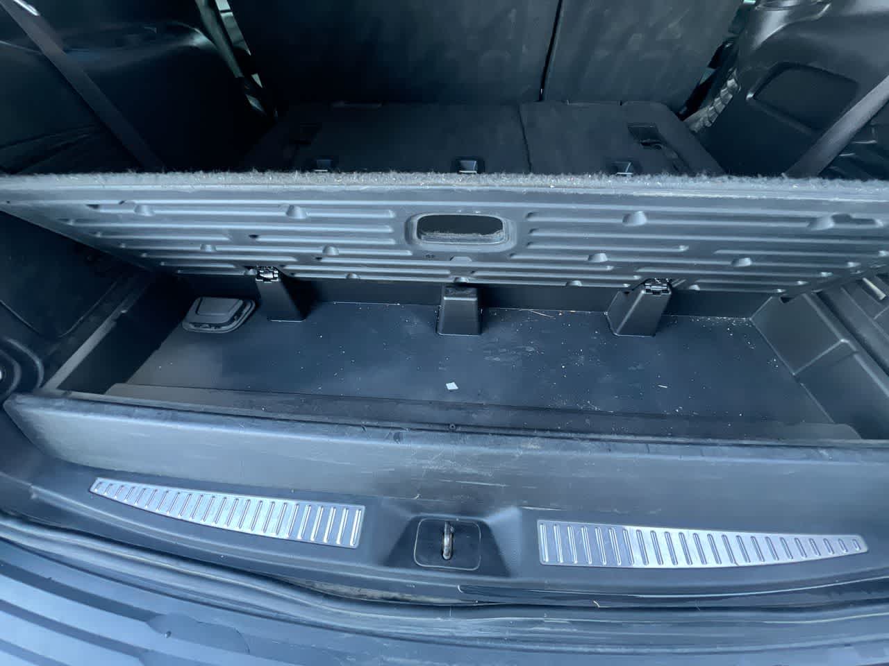 Thumbnail: 2015 Chevrolet Tahoe - 26