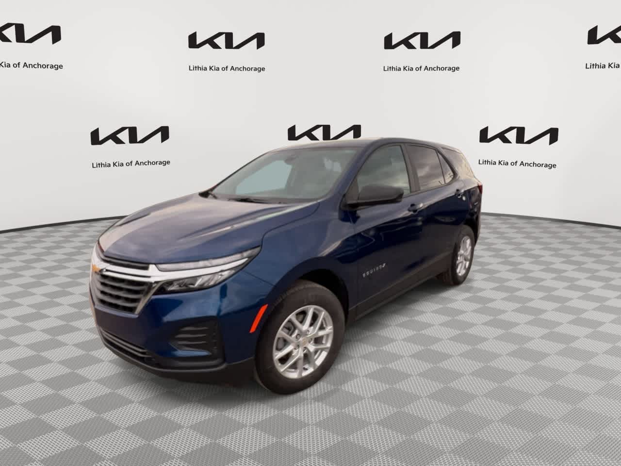 Thumbnail: 2022 Chevrolet Equinox - 5