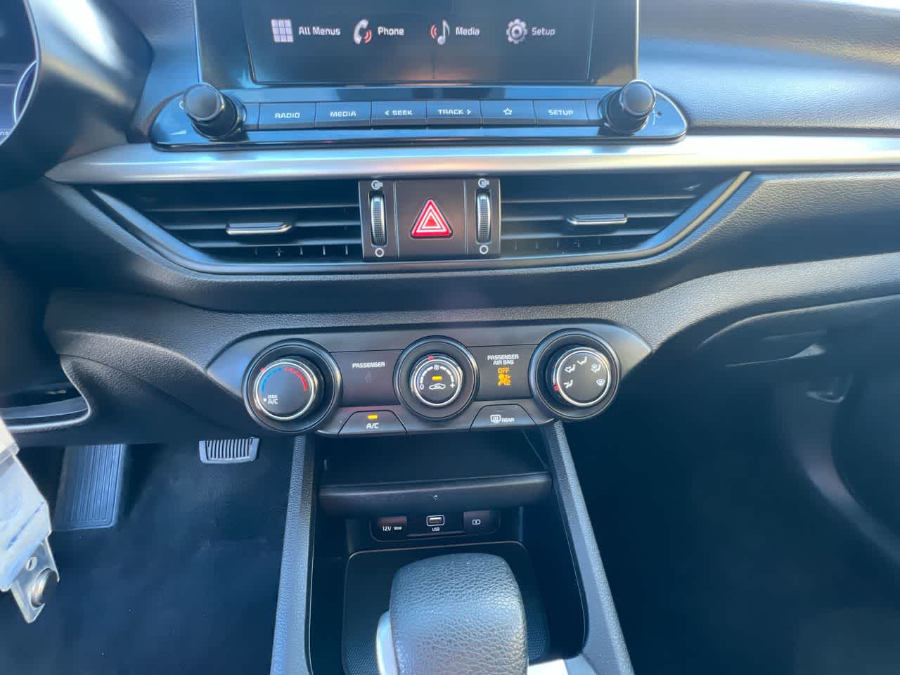 Thumbnail: 2024 Kia Forte - 19