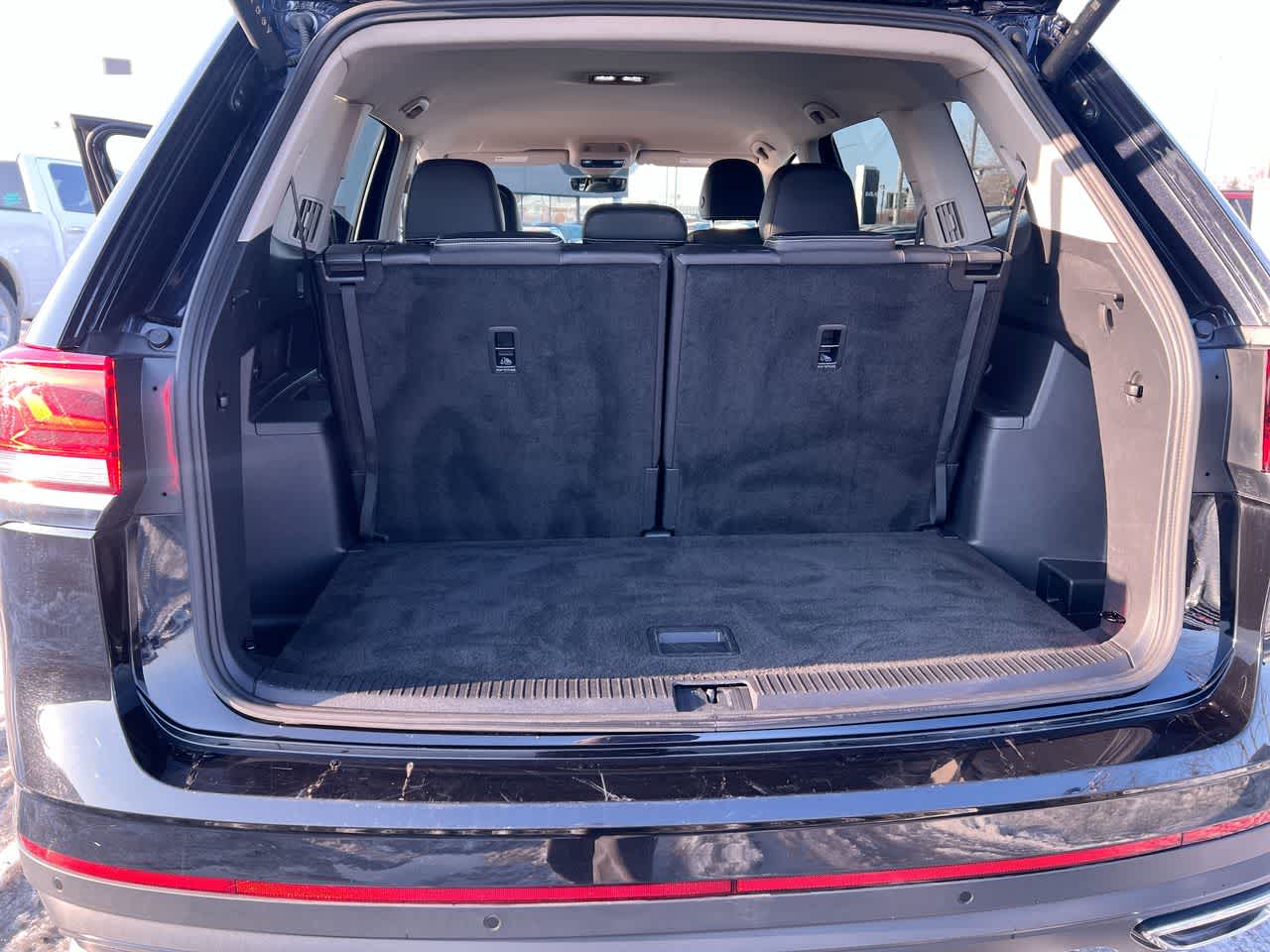 Thumbnail: 2025 Volkswagen Atlas - 26