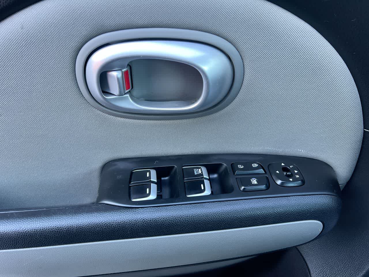 Thumbnail: 2018 Kia Soul - 13