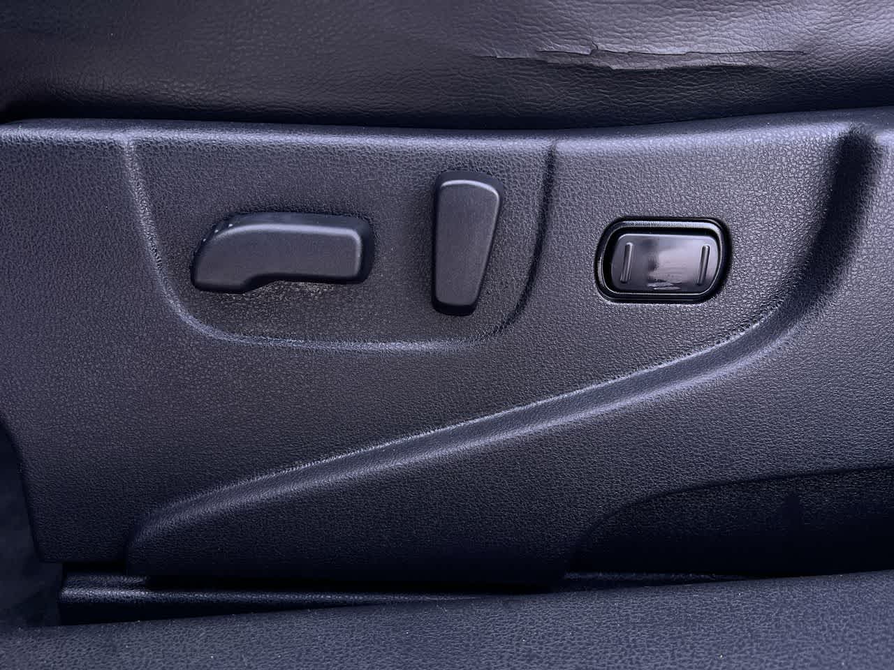 Thumbnail: 2013 Nissan Rogue - 12