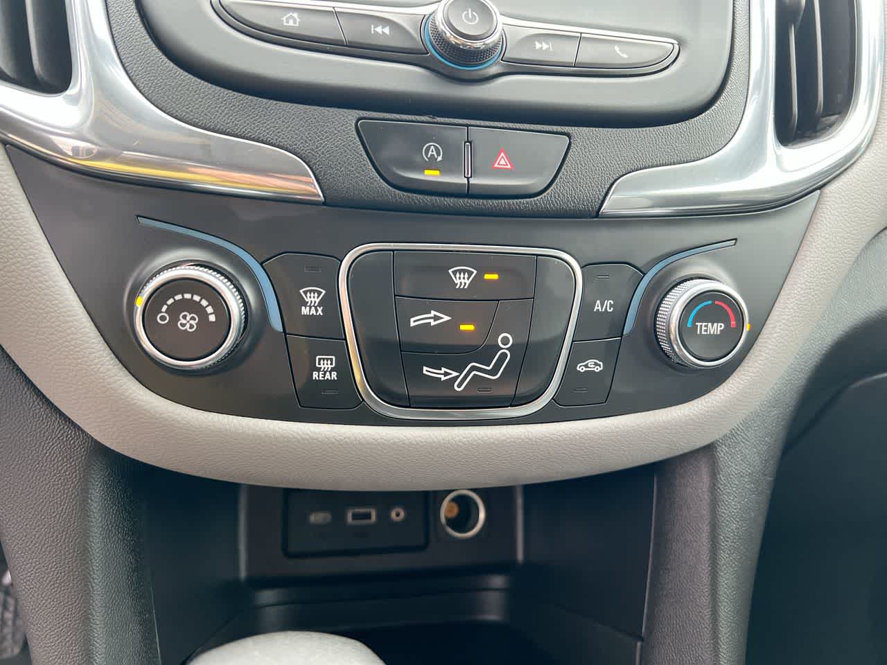 Thumbnail: 2022 Chevrolet Equinox - 19