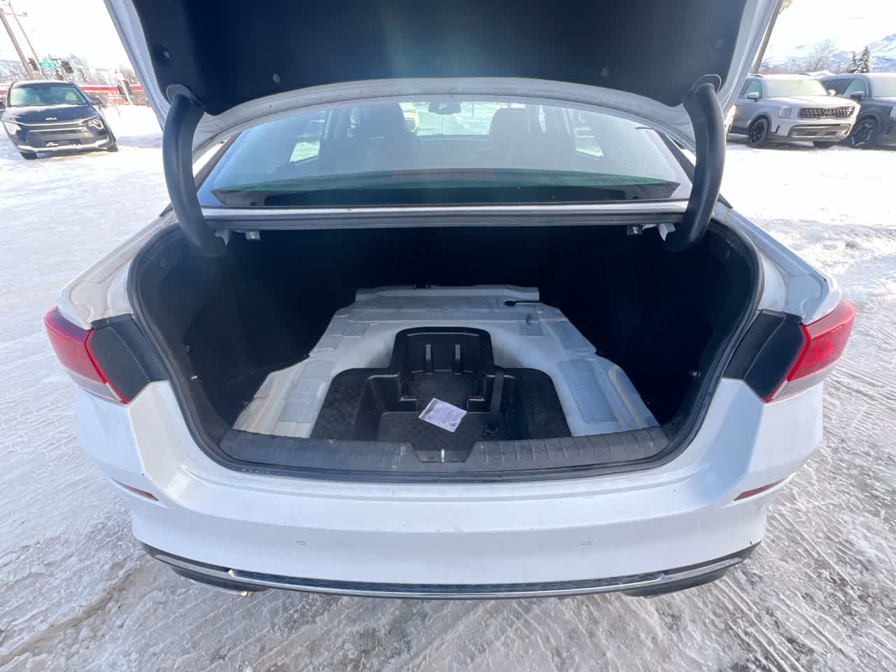 Thumbnail: 2019 Kia Optima - 26