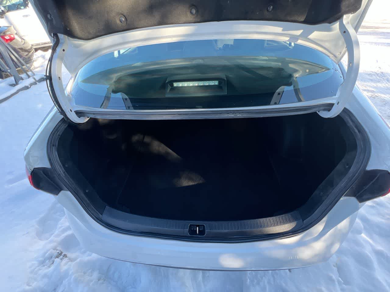 Thumbnail: 2024 Toyota Corolla - 25