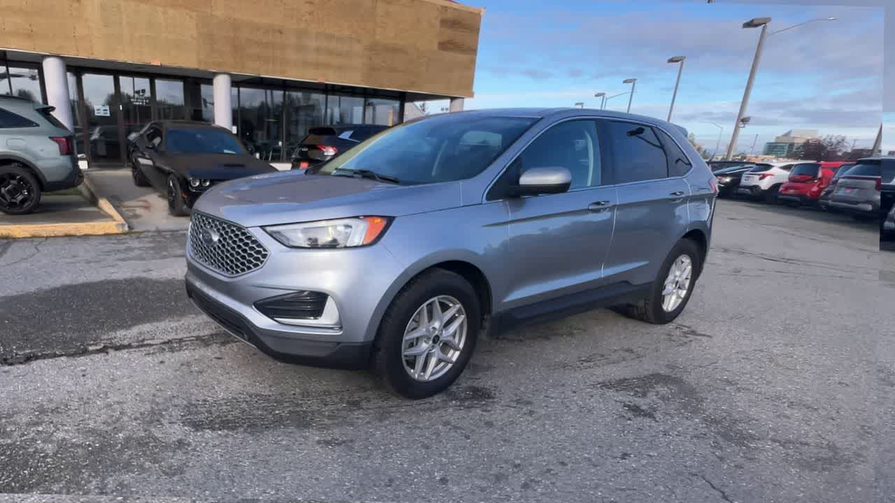 2023 Ford Edge SEL photo 4