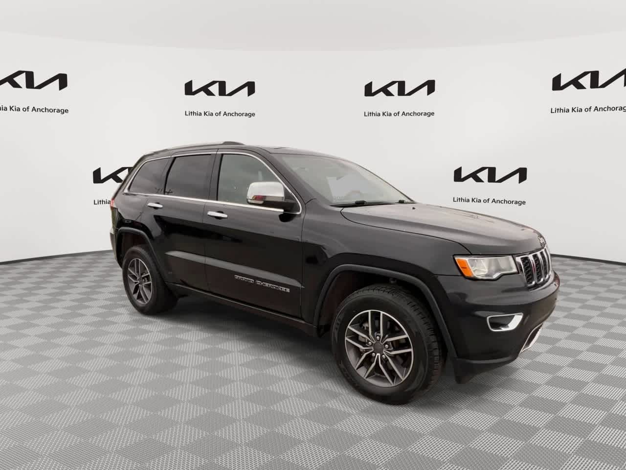 Thumbnail: 2019 Jeep Grand Cherokee - 3