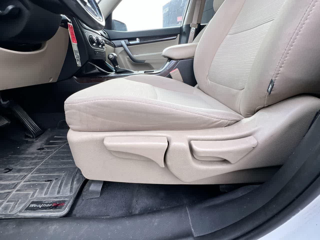 Thumbnail: 2015 Kia Sorento - 12