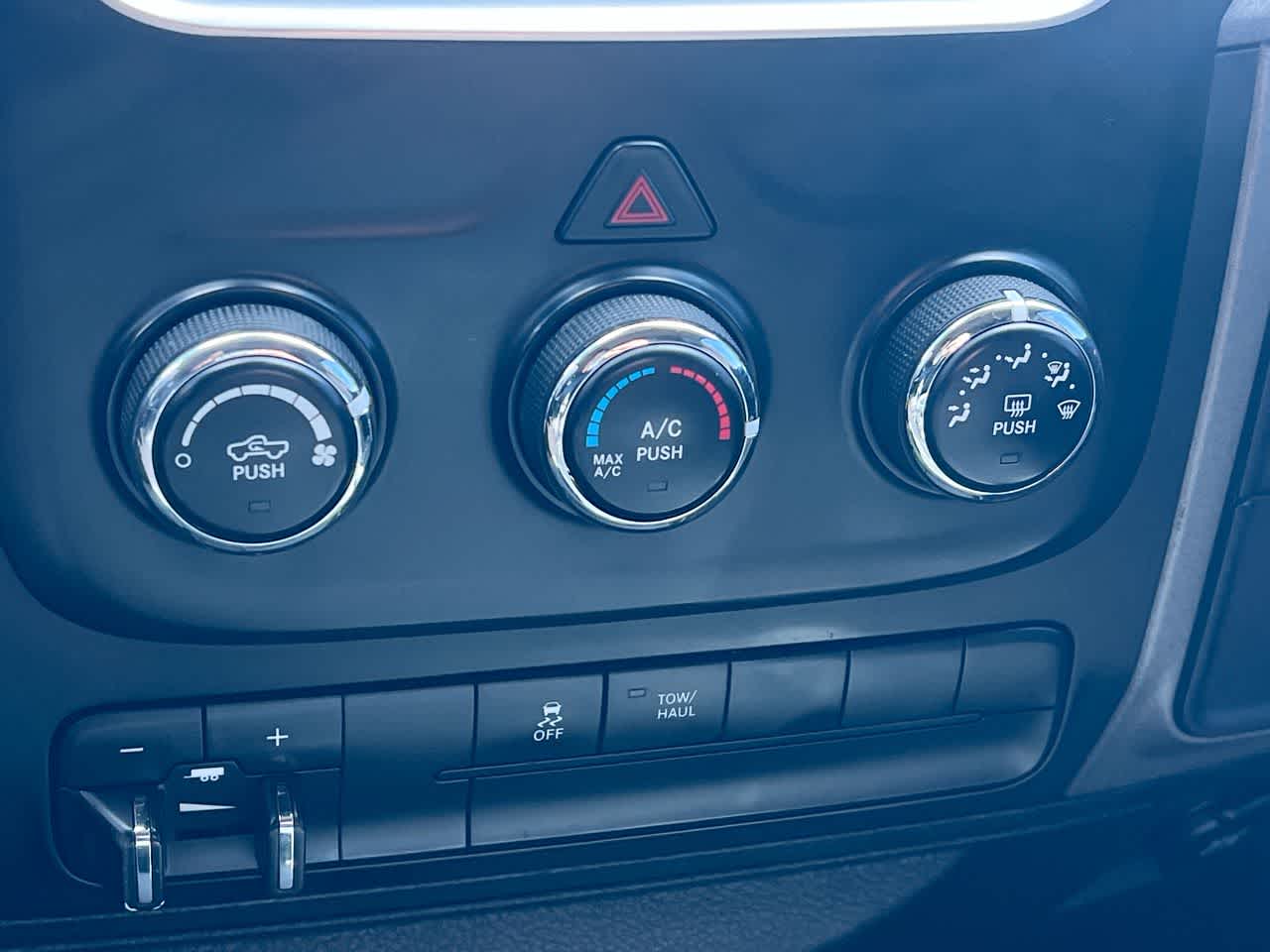 Thumbnail: 2014 RAM 1500 - 19