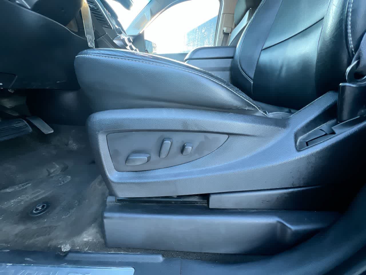 Thumbnail: 2015 Chevrolet Tahoe - 12