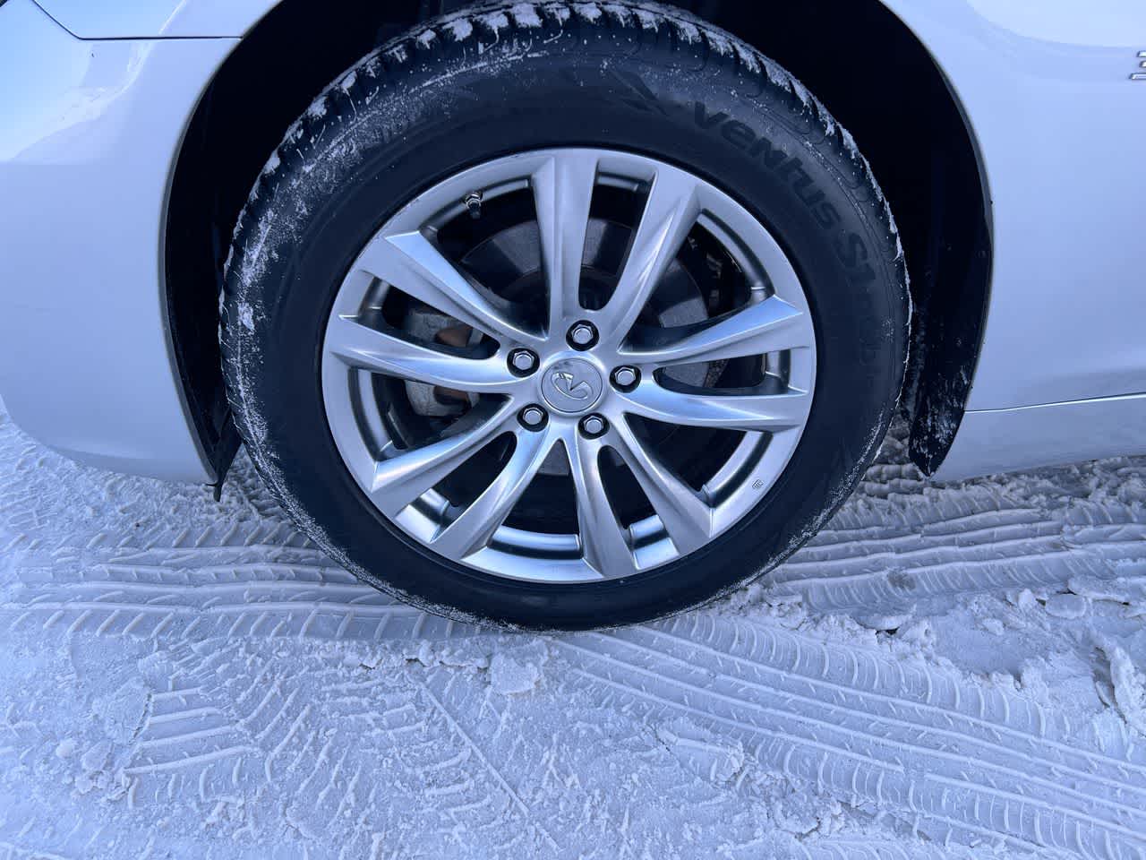 Thumbnail: 2019 INFINITI Q70 - 10