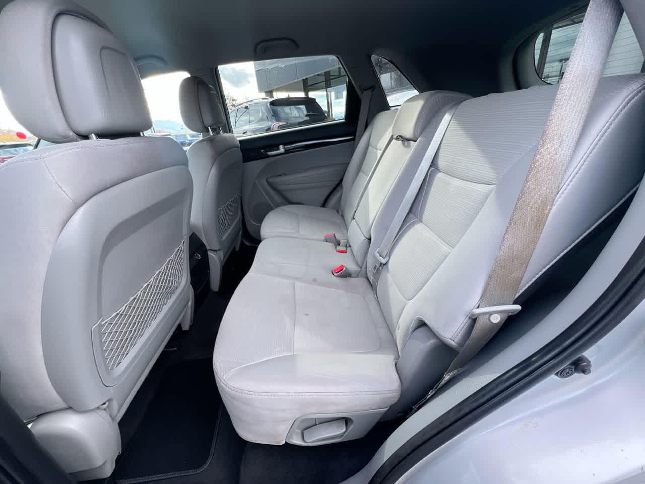 Thumbnail: 2015 Kia Sorento - 23