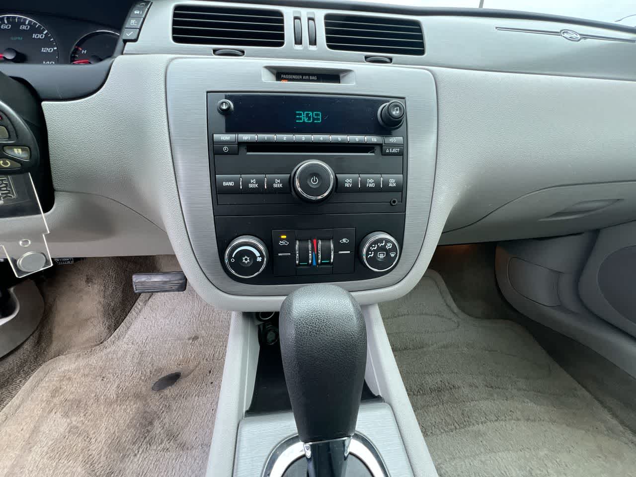 Thumbnail: 2007 Chevrolet Impala - 19
