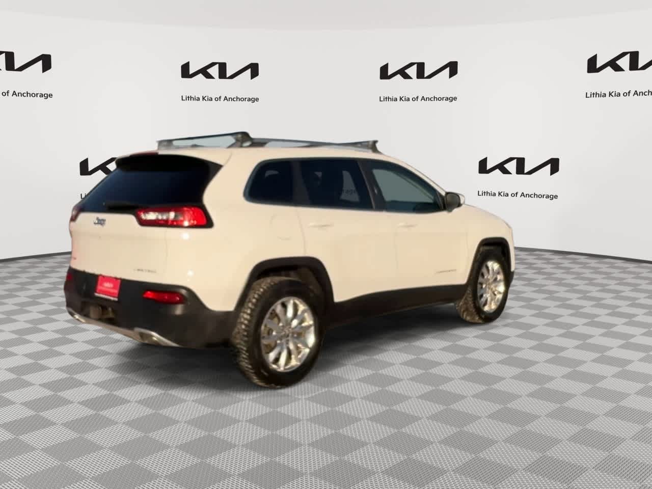 Thumbnail: 2015 Jeep Cherokee - 7