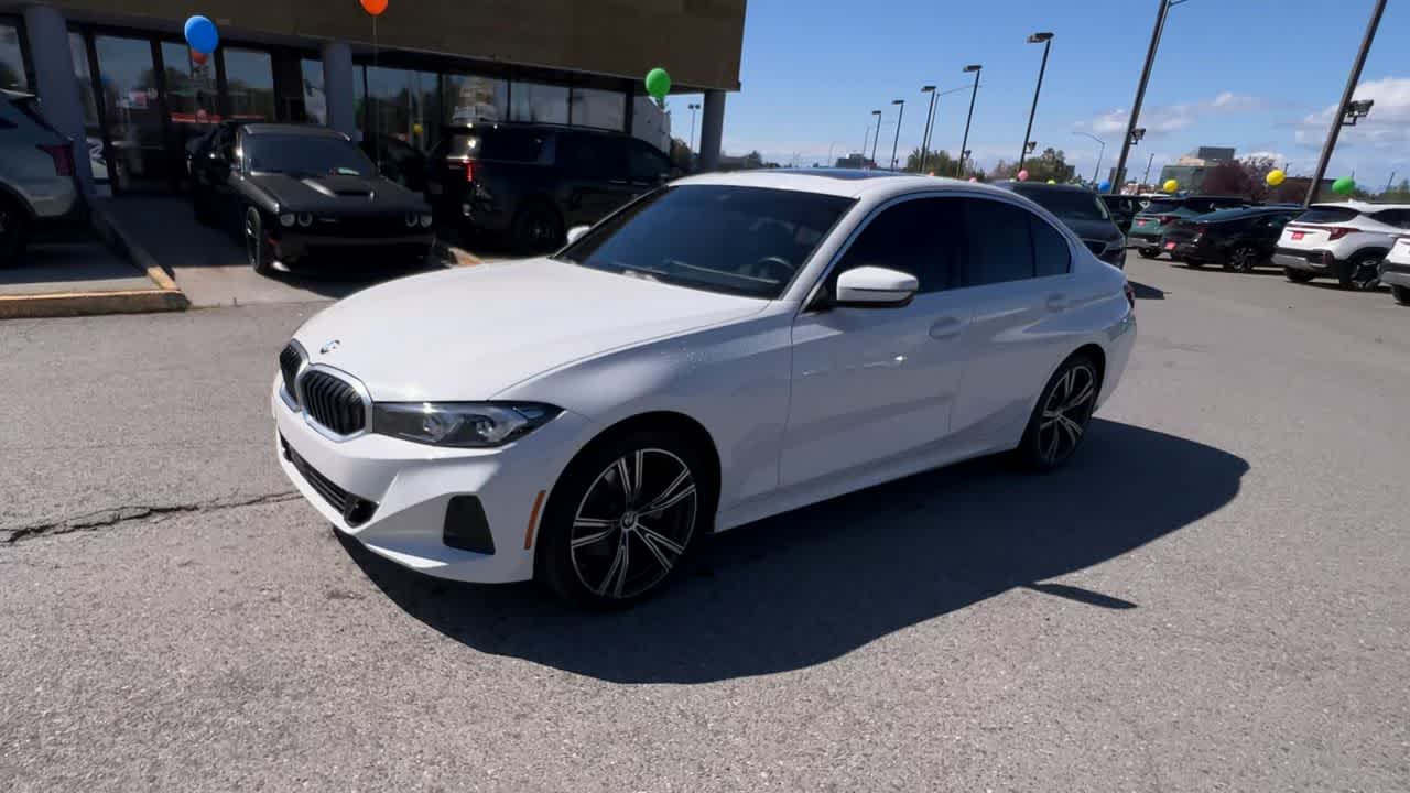 Thumbnail: 2024 BMW 3 Series - 4