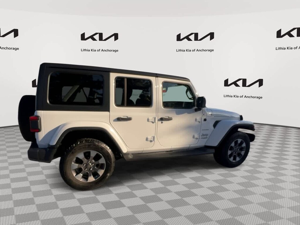 Used 2018 Jeep Wrangler Unlimited Sahara 4x4 SUV