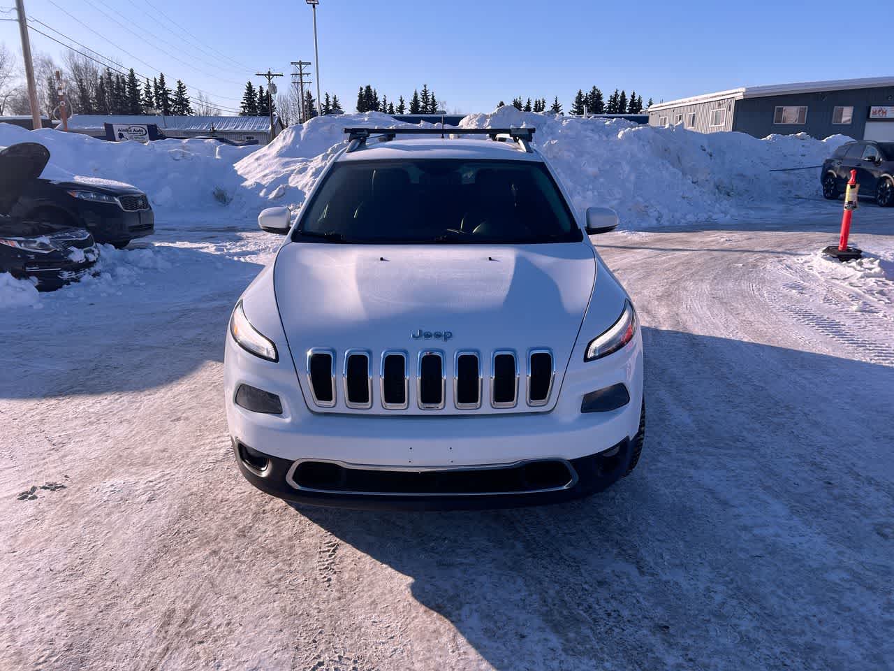 Thumbnail: 2015 Jeep Cherokee - 29