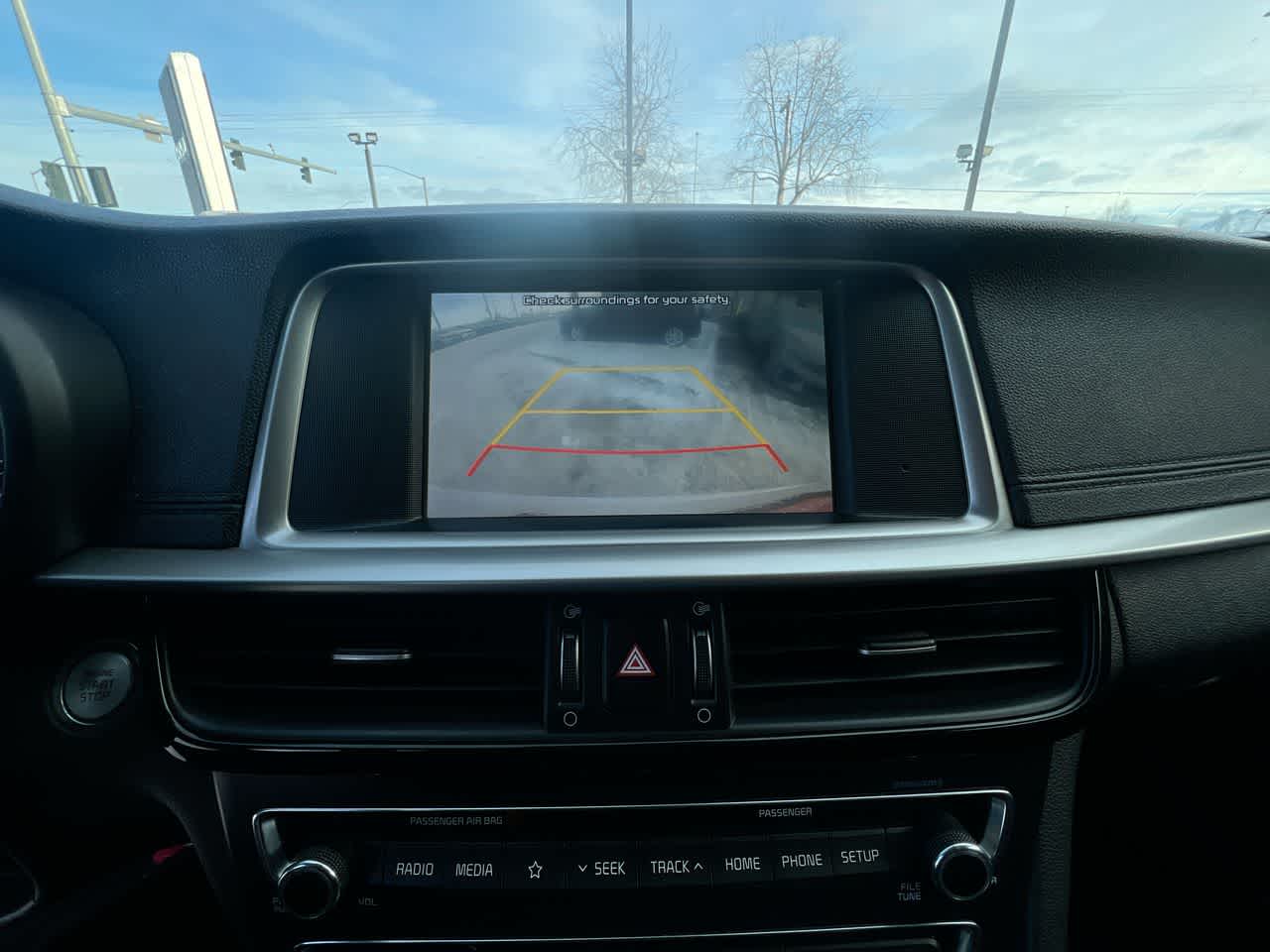 Thumbnail: 2019 Kia Optima - 17