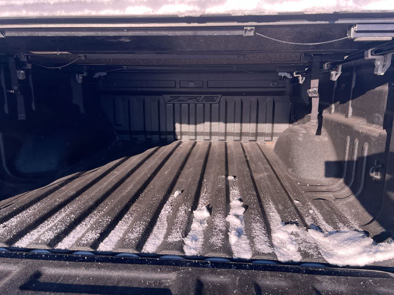 Thumbnail: 2020 Chevrolet Colorado - 32