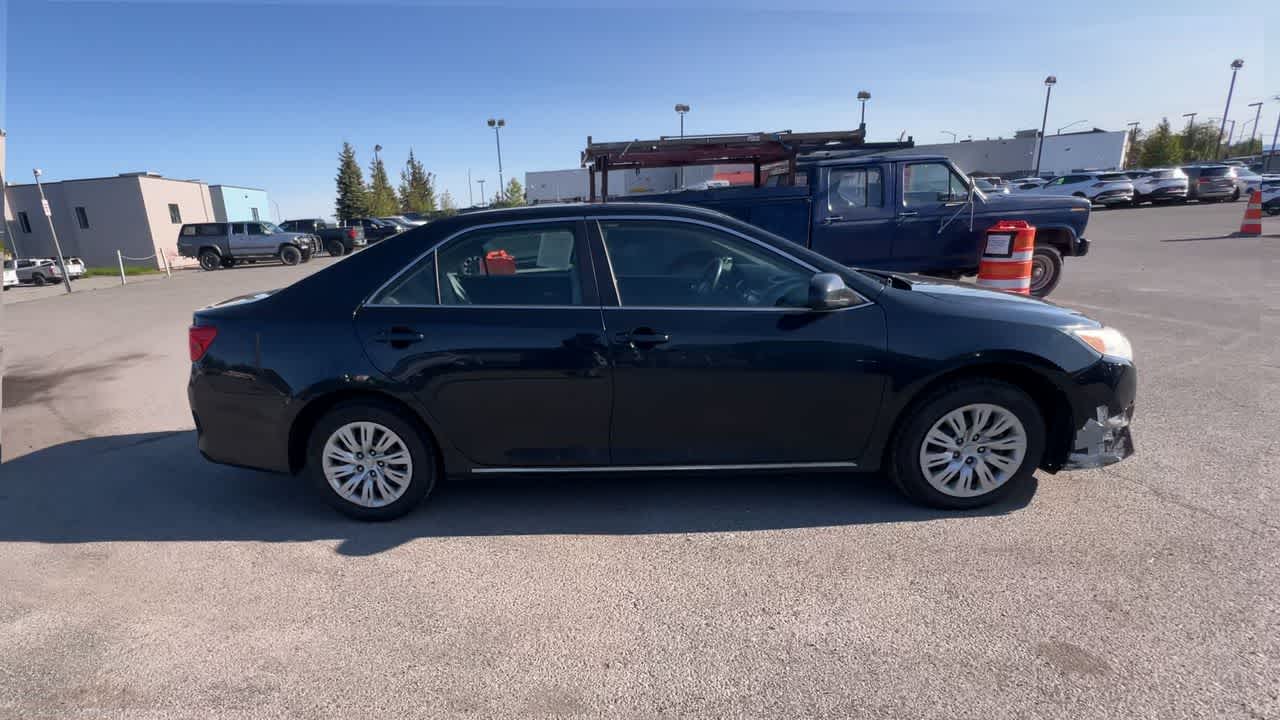 Thumbnail: 2012 Toyota Camry - 9