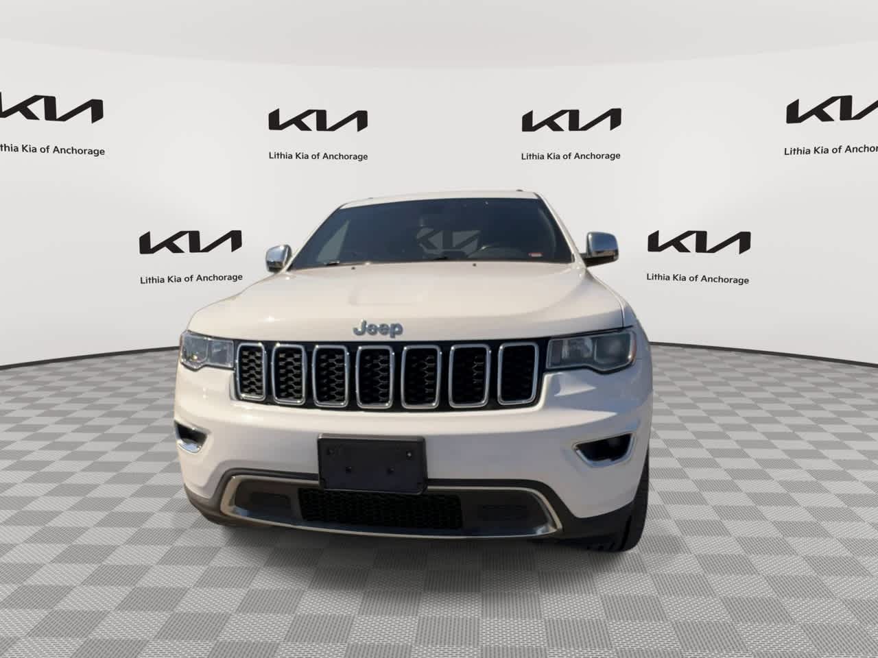 Thumbnail: 2019 Jeep Grand Cherokee - 3