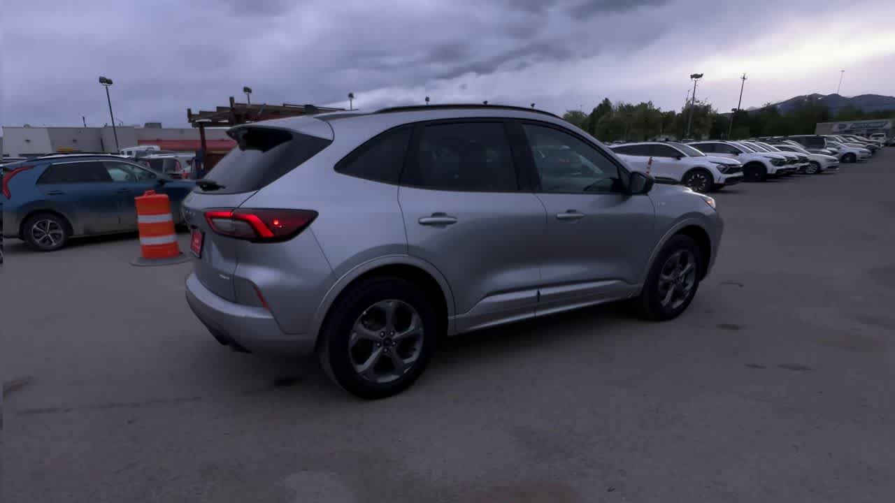 Thumbnail: 2024 Ford Escape - 8