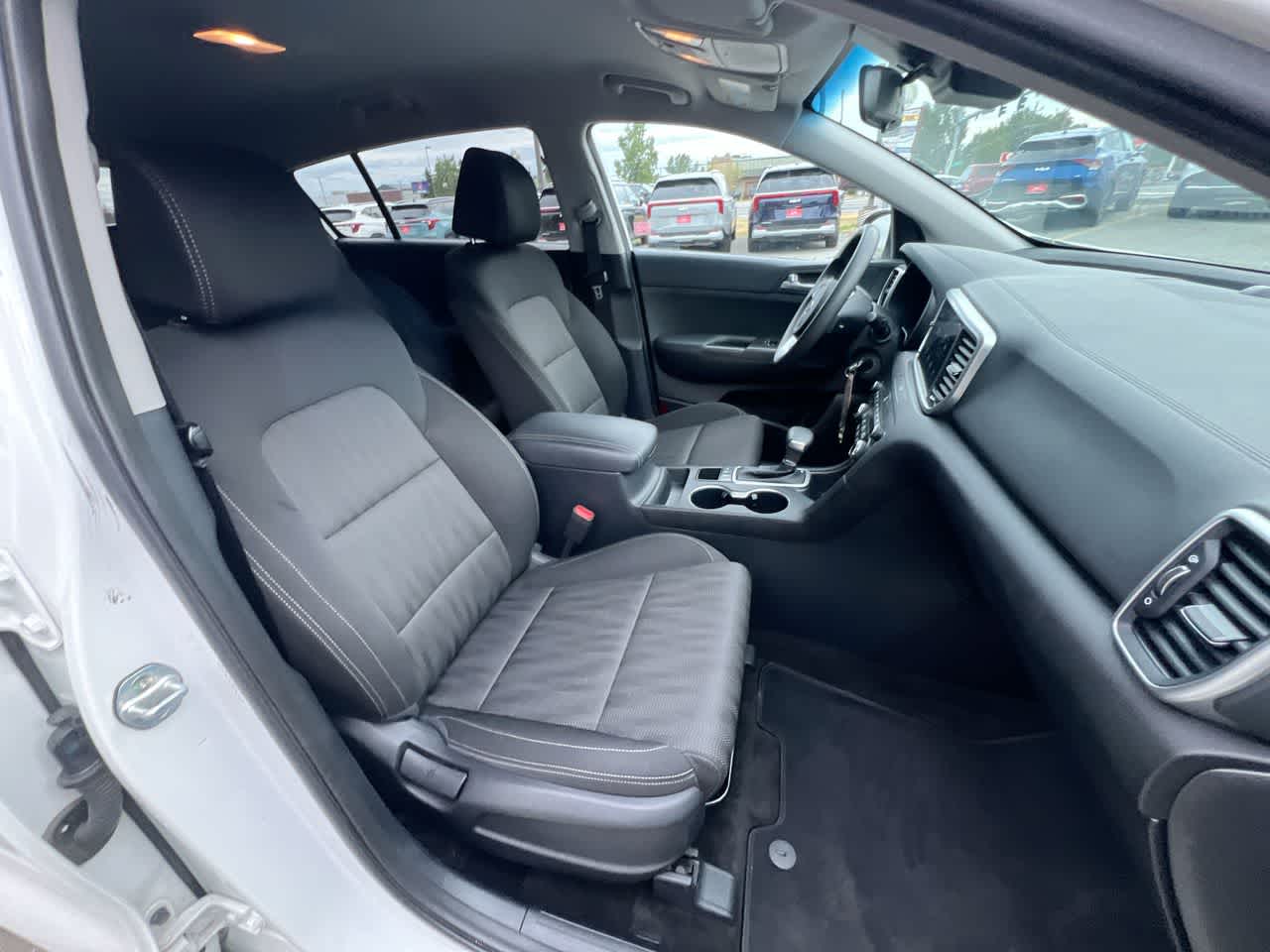 Thumbnail: 2020 Kia Sportage - 28