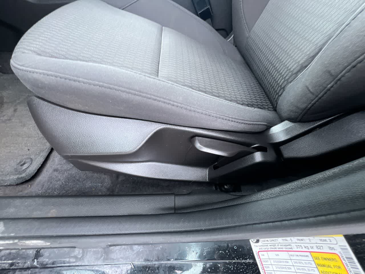 Thumbnail: 2012 Ford Focus - 12